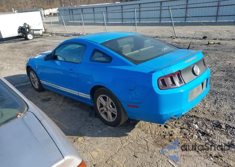 2013 Ford Mustang V6 из США, поврежденный, VIN 1ZVBP8AM7D5252113